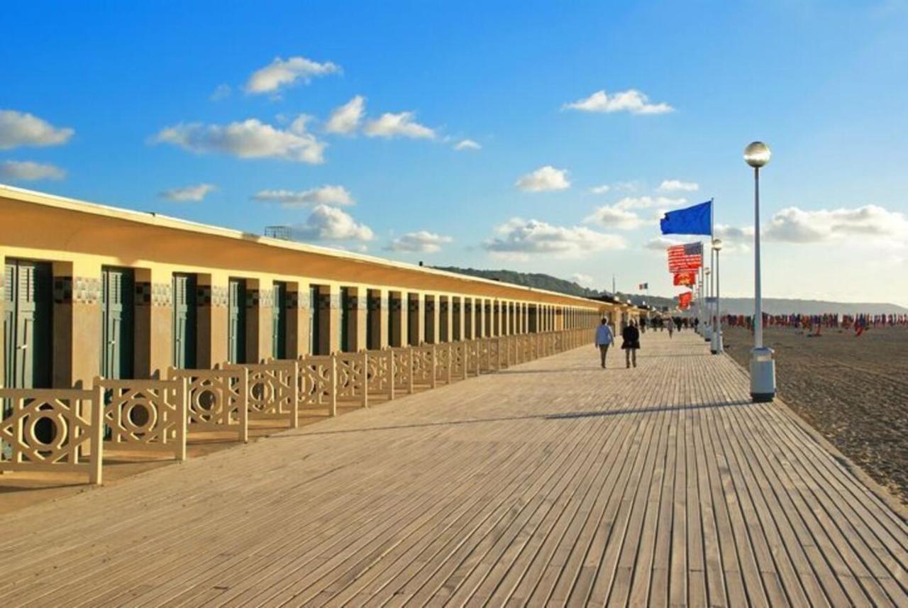 Echappee Chic - Balcon - 150 M Casino Deauville & Plage 外观 照片